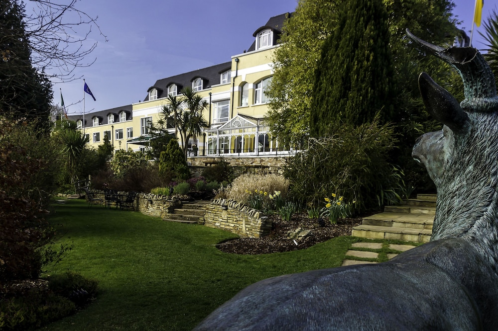 Glen View Hotel 2/45