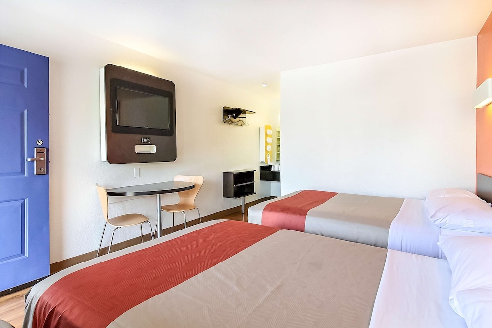 Motel6 Sunnyvale, CA - South 19/38