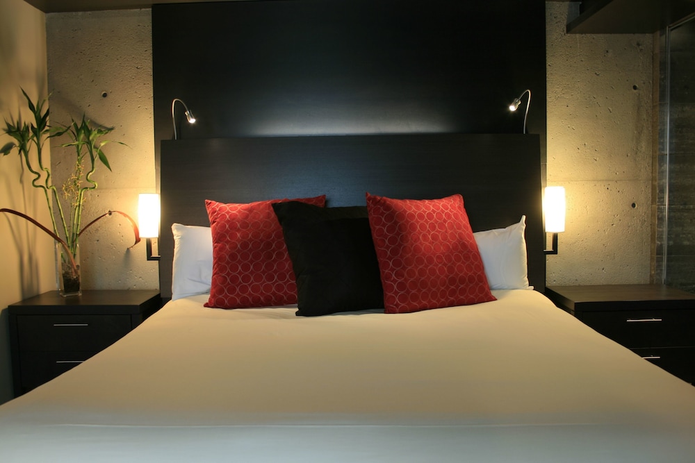 Grand Times Hotel 25/68