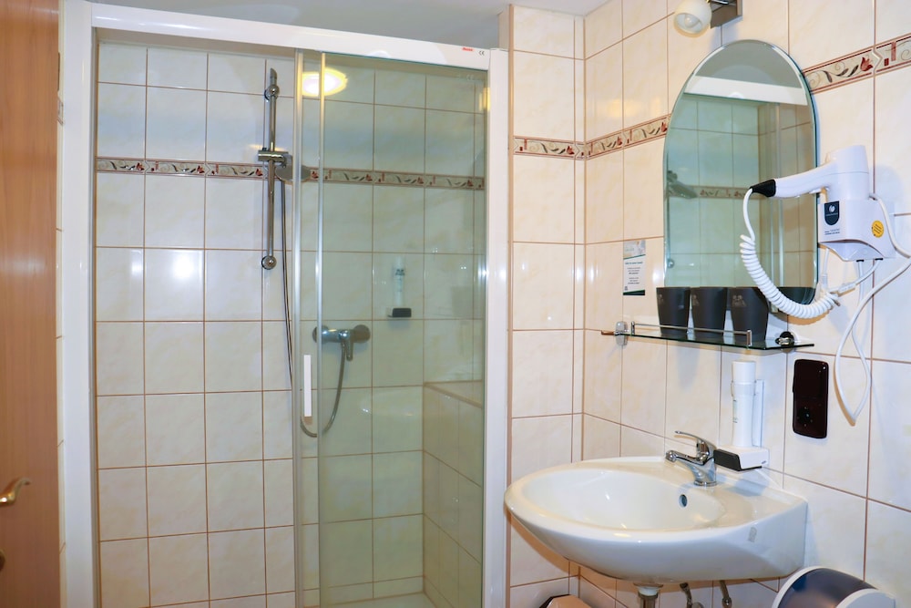 Hotel Restaurant Schwarzes Ross 57/60