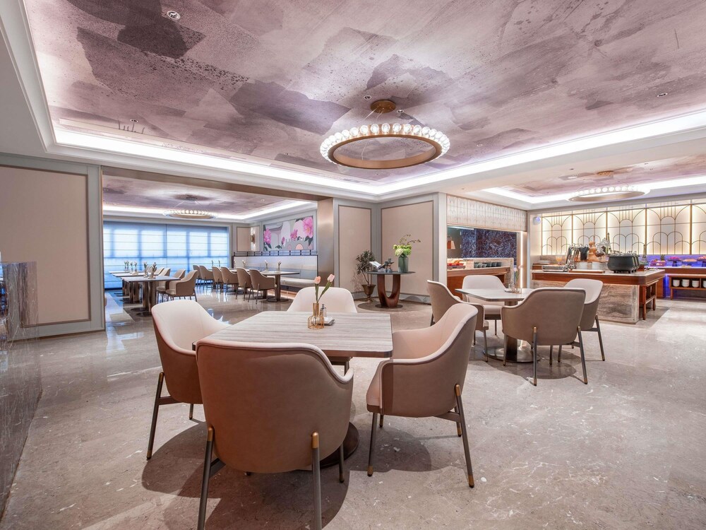 Mercure Chongqing Times Paradise Walk 40/50