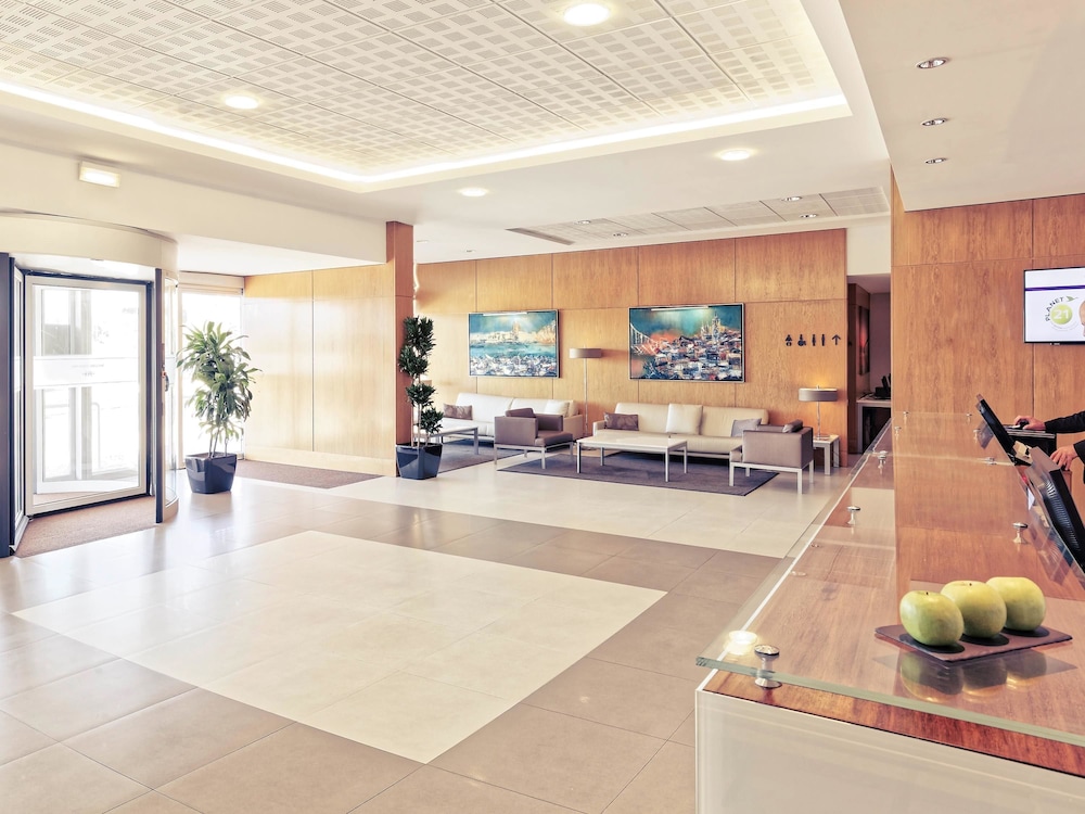 Mercure Lisboa Almada 10/50