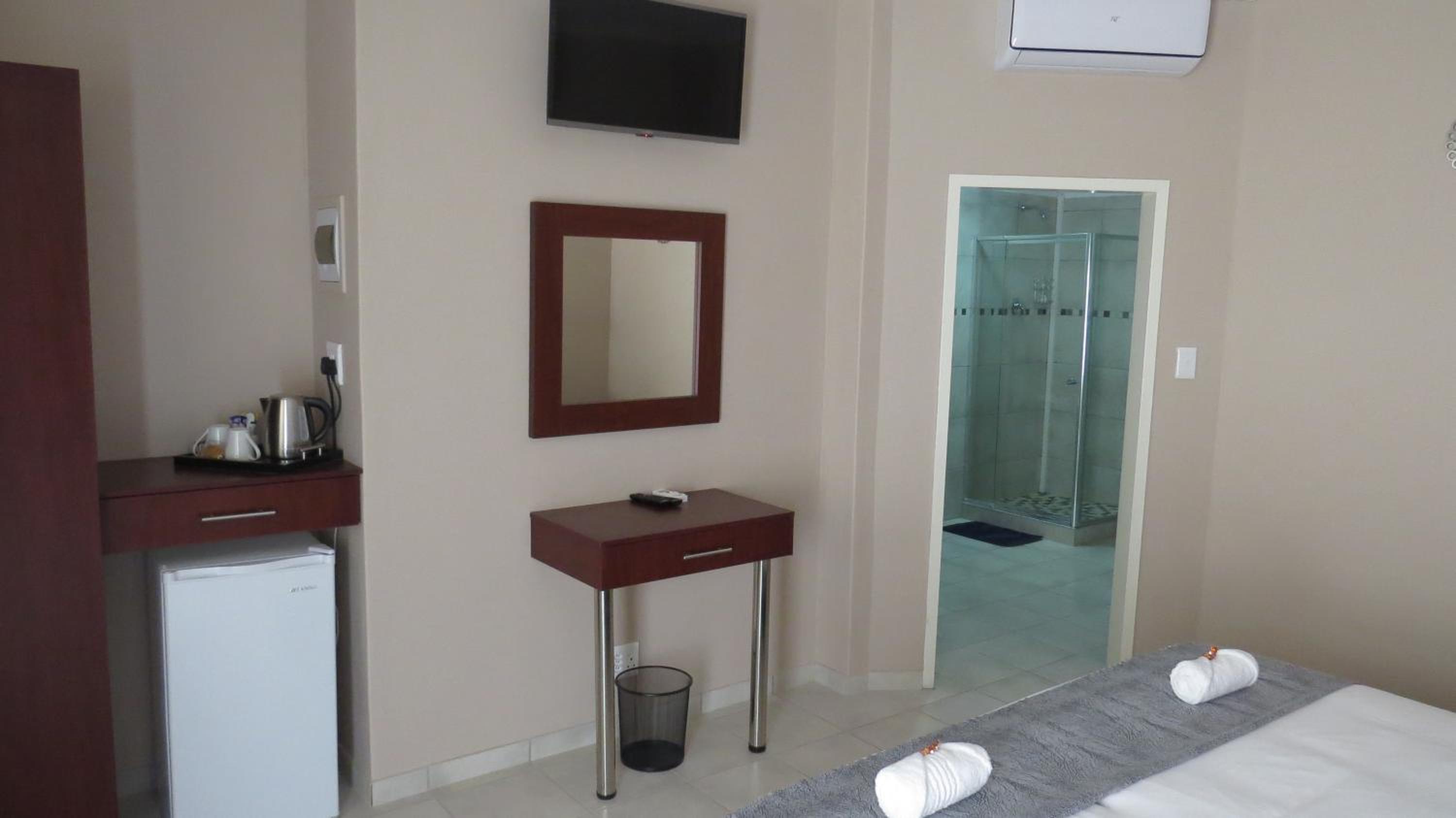 Villa Strada Guesthouse and Conference Venue 6/16
