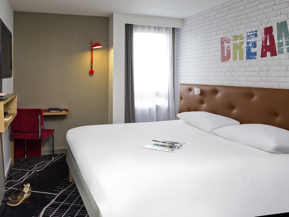 Ibis Styles Chartres 18/50