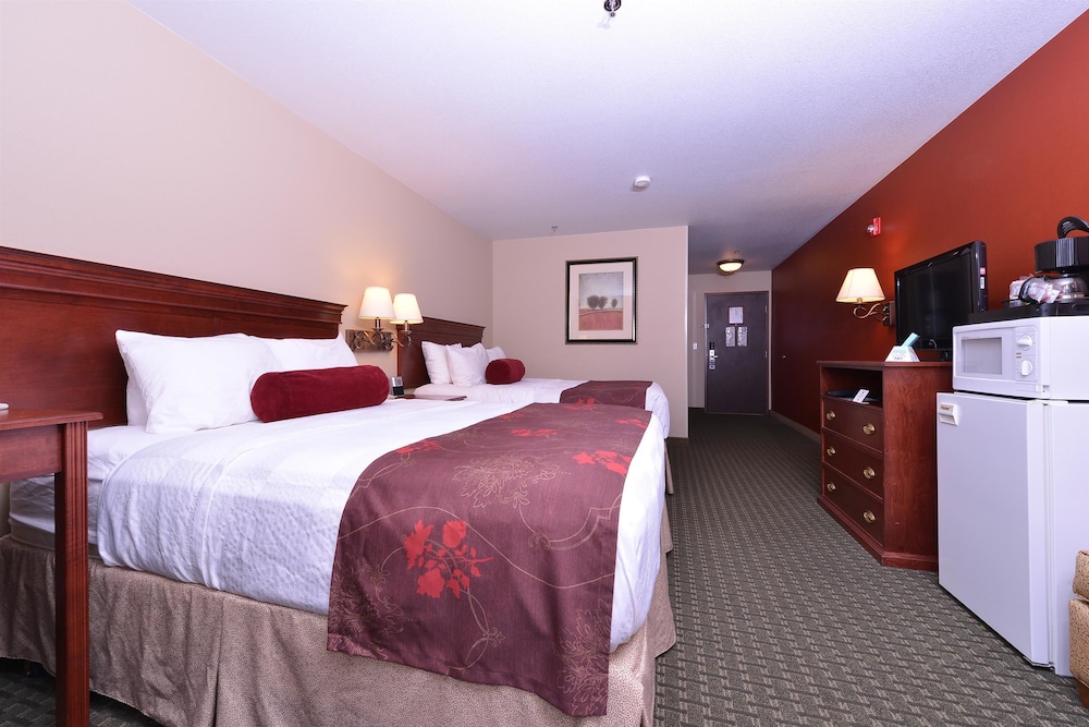 Best Western Plus Rama Inn 14/54