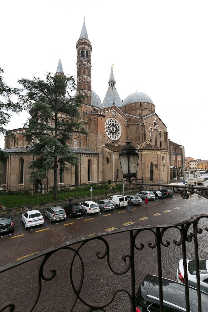 Casa Del Pellegrino Hotel 59/67