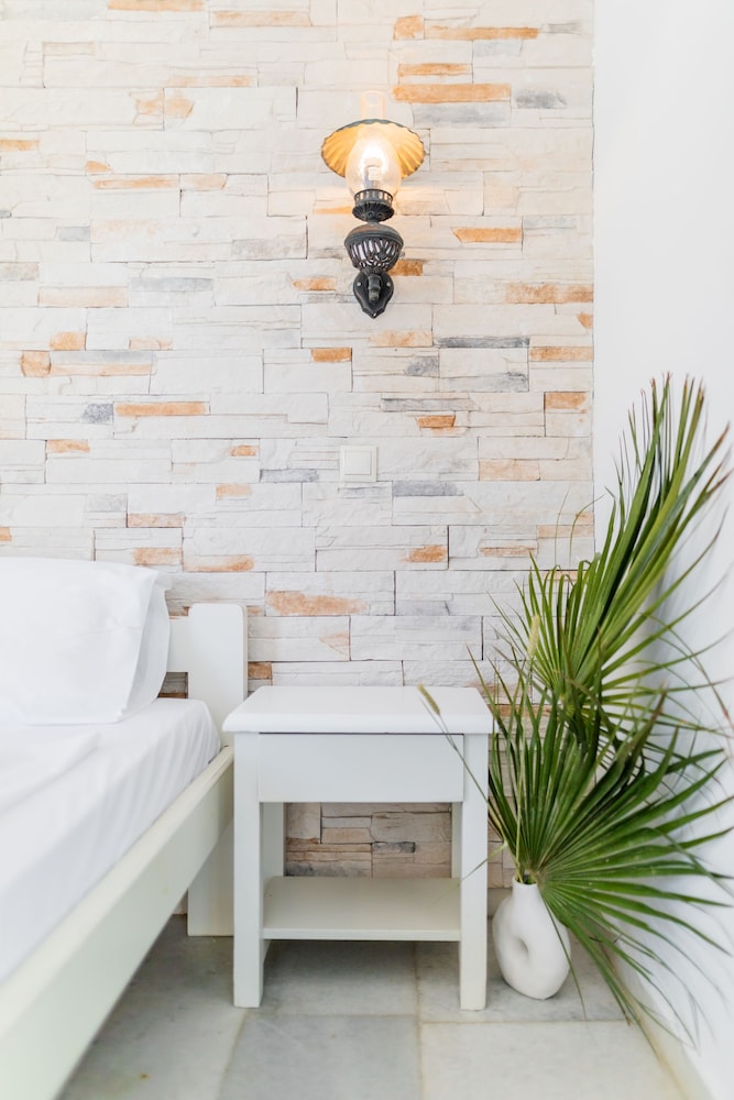 Agia Anna Living 8/50