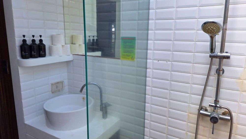 غرفة سوبيريور بسرير كينج، Alpha Gay Resort - Adults Only 6/7