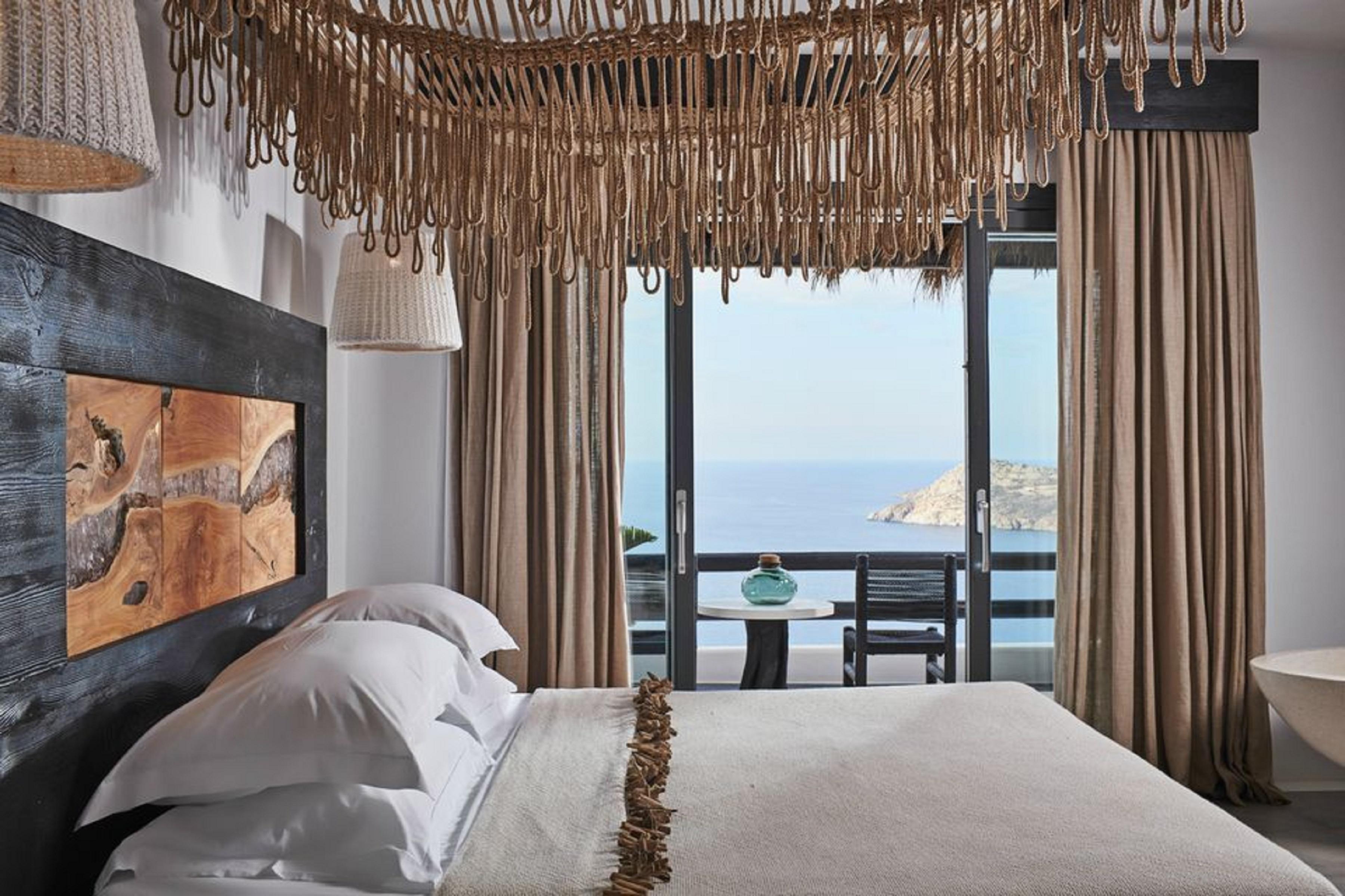 غرفة قياسية بإطلالة على البحر، Myconian Utopia Relais & Chateaux 3/4