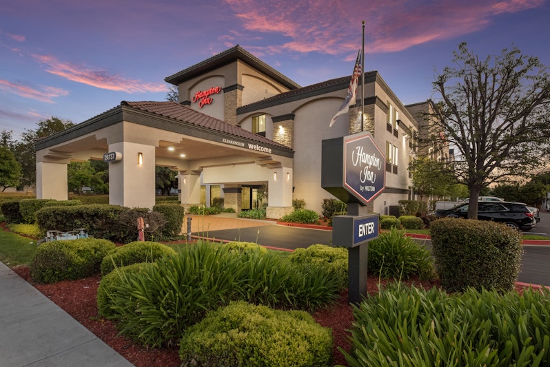 Hampton Inn Oakland Hayward Ca 52/54