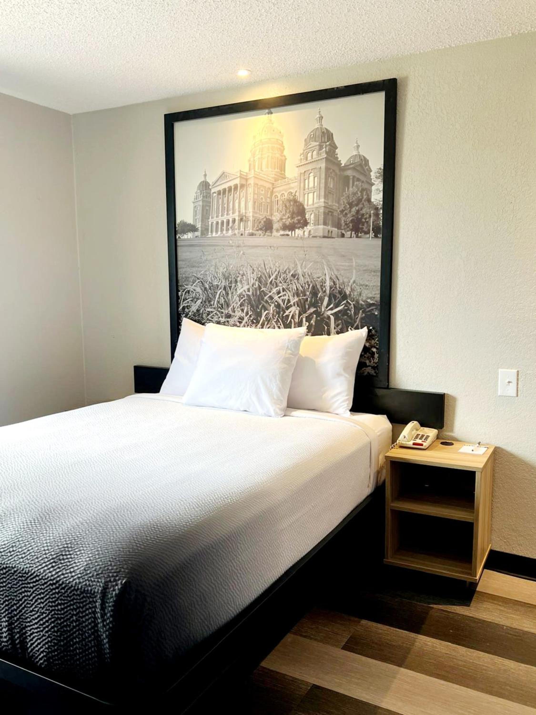 Room, Queen Bed, Accessible