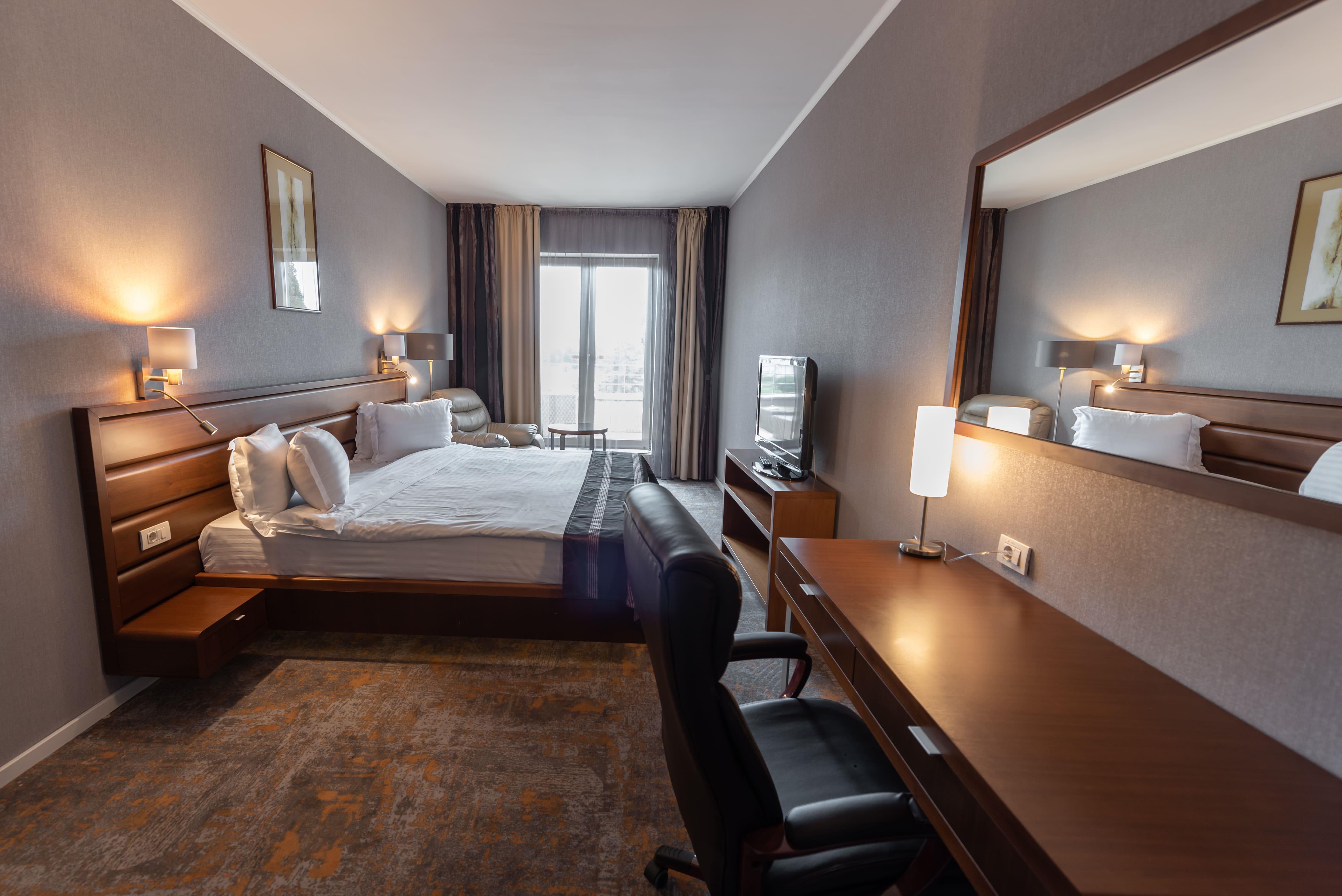 2 Bedrooms, Executive, Suite, Belle View