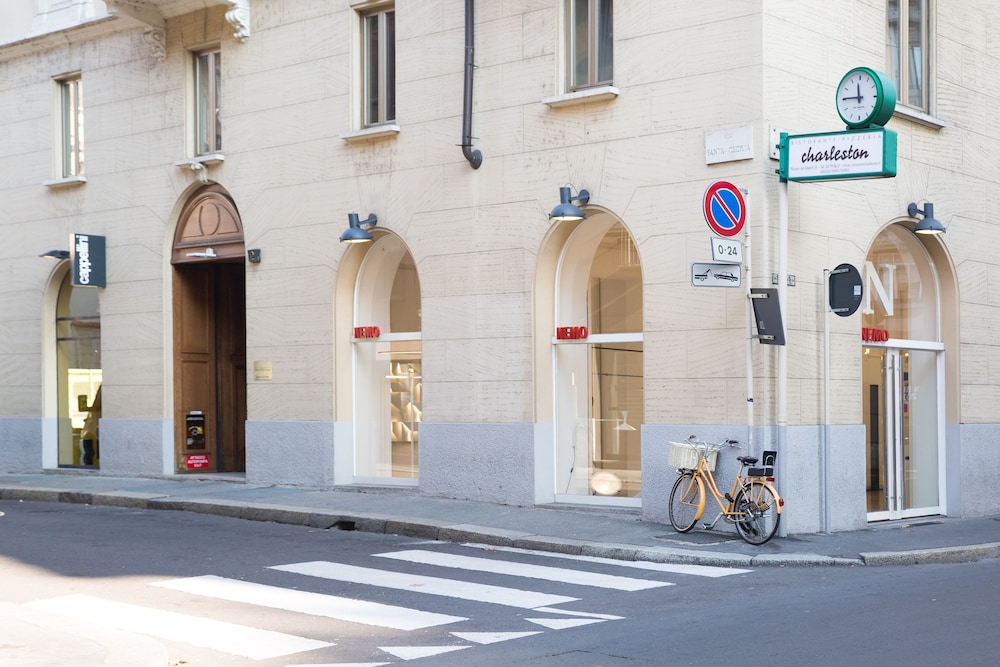 Brera Apartments In San Babila 42/50