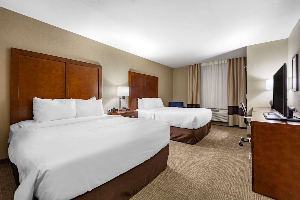 Comfort Inn & Suites Sidney I-80 9/49