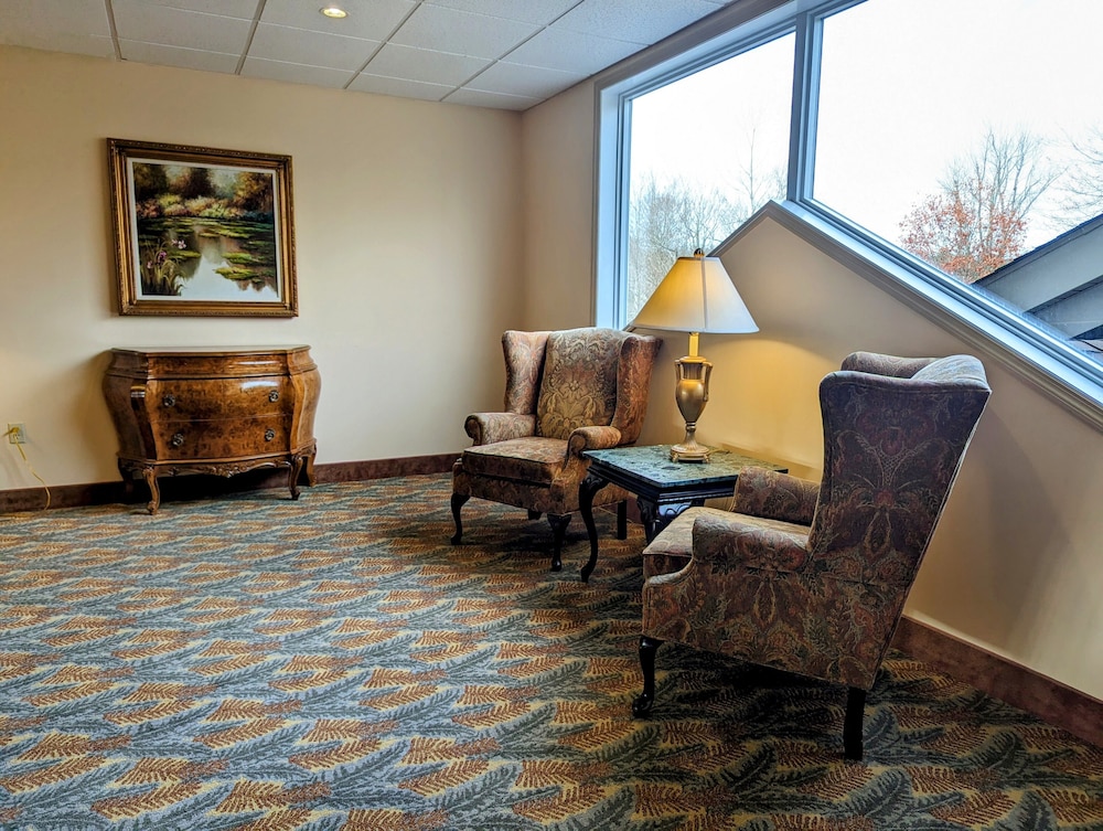 The Willowbrook Village at Lake Harmony, a Wyndham Hotel 24/49