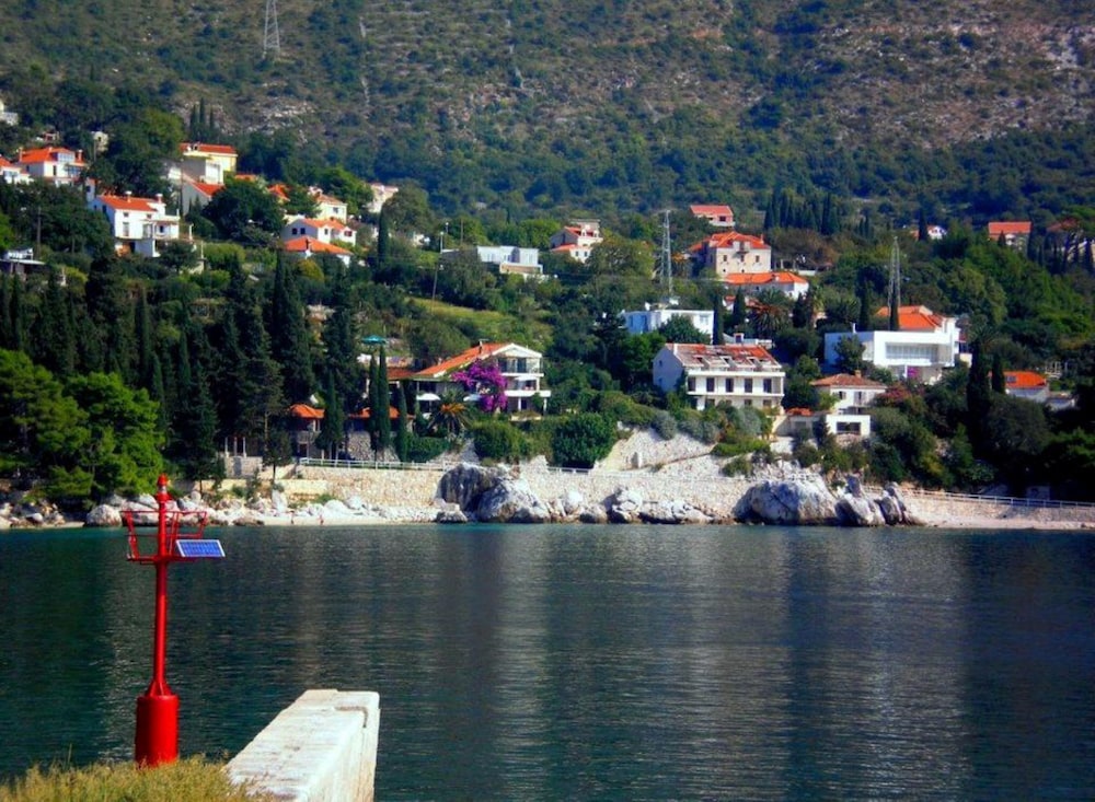 Apartments Villa Mirjana 59/75