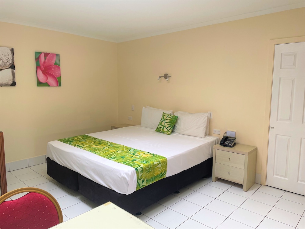 CLUB RARO RESORT 28/75