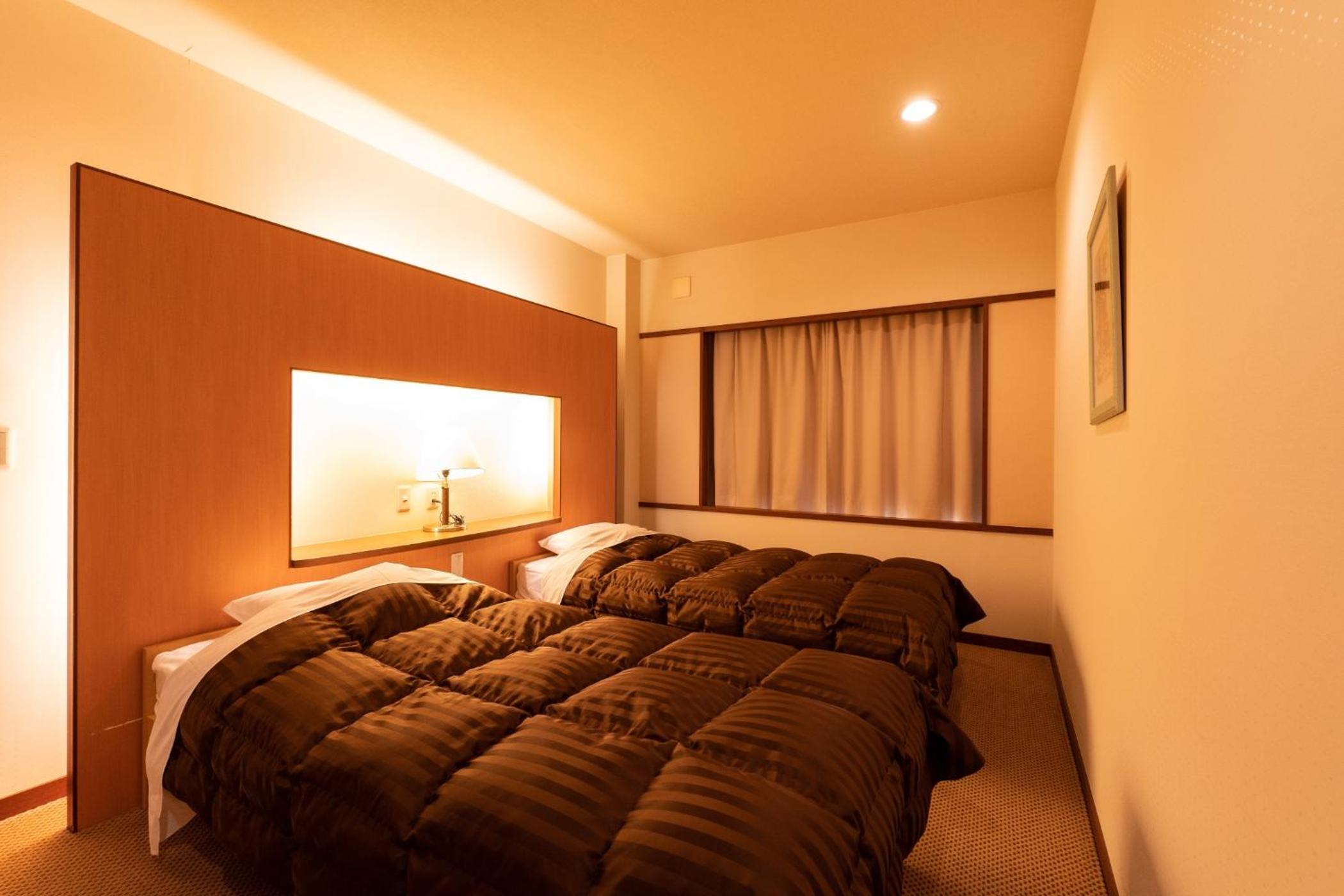 Junior Suite, Twin Beds, Indoor Bath