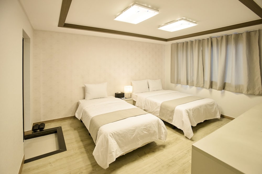 Yeongdeungpo Vip Hotel 29/51
