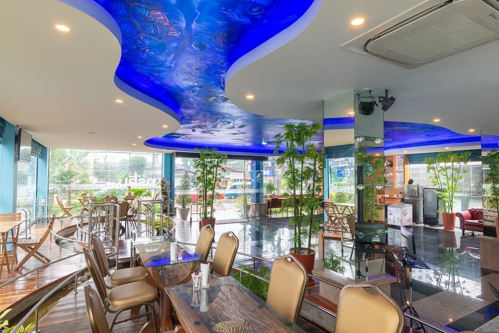 Marlin Hotel 55/63