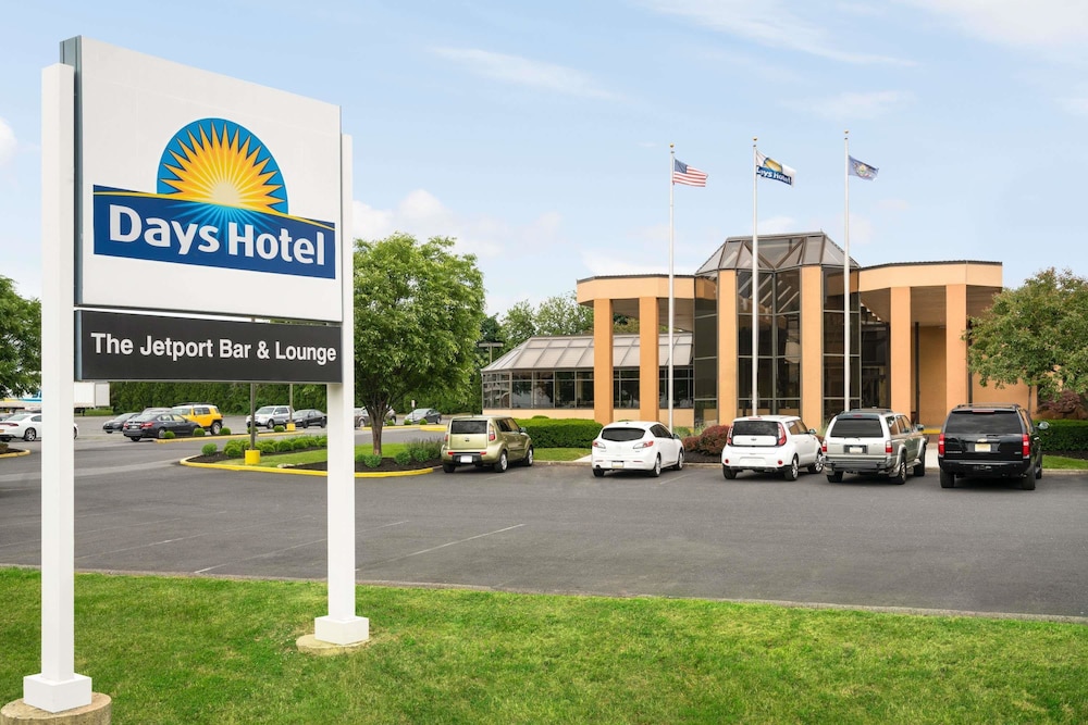 Days Hotel By Wyndham Allentown Airport / Lehigh Valley in ALLENTOWN - PA