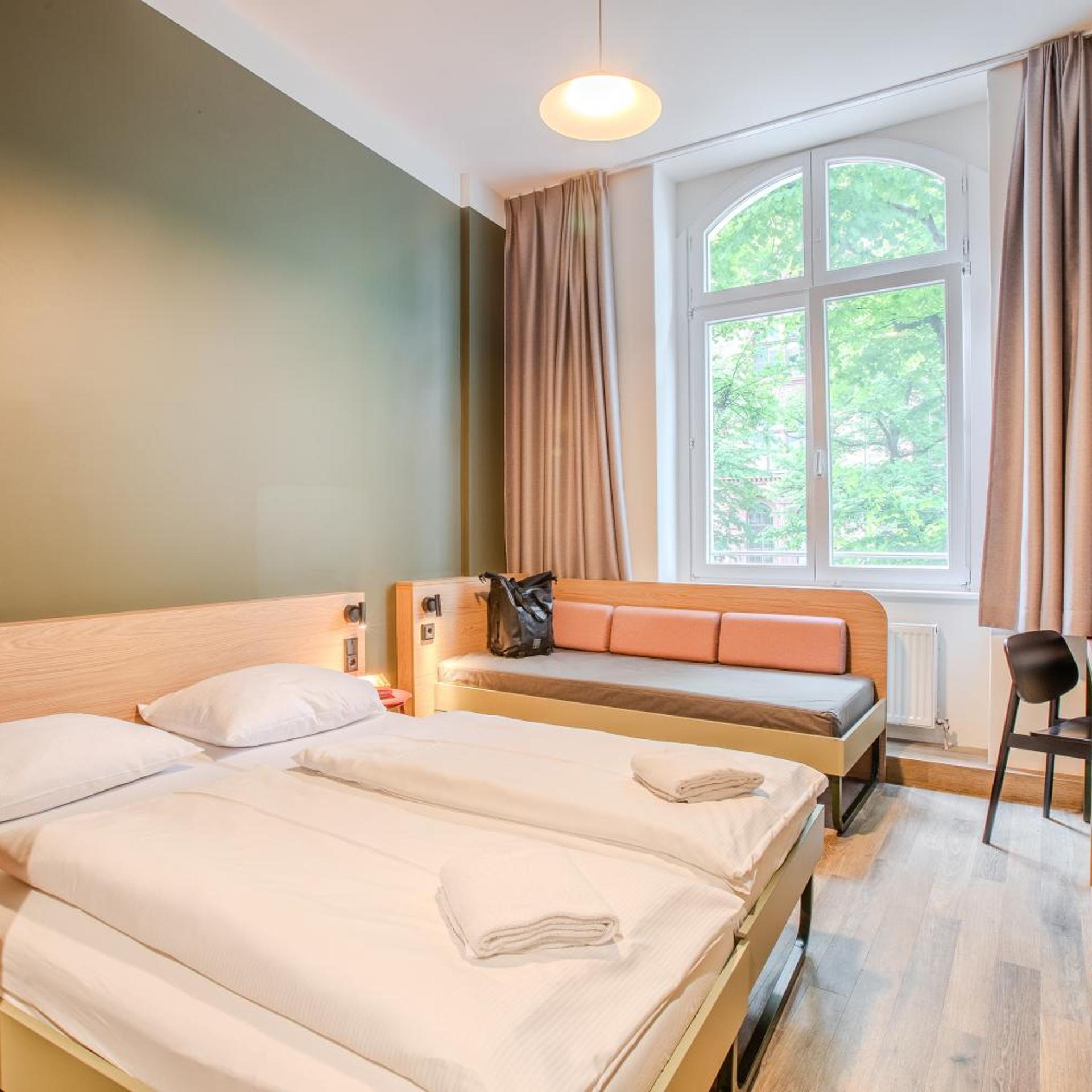 Meininger Hotel Berlin Mitte Humboldthaus Hostel 13/50