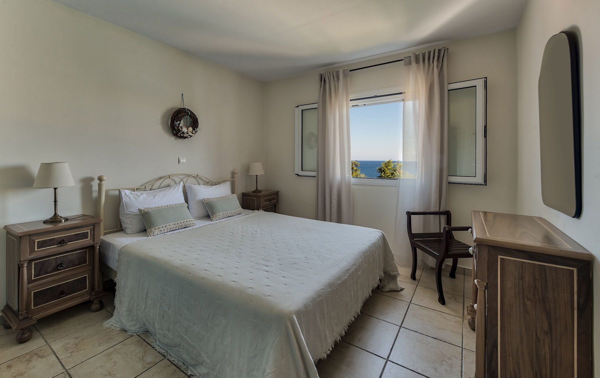 2 BEDROOMS, APARTMENT