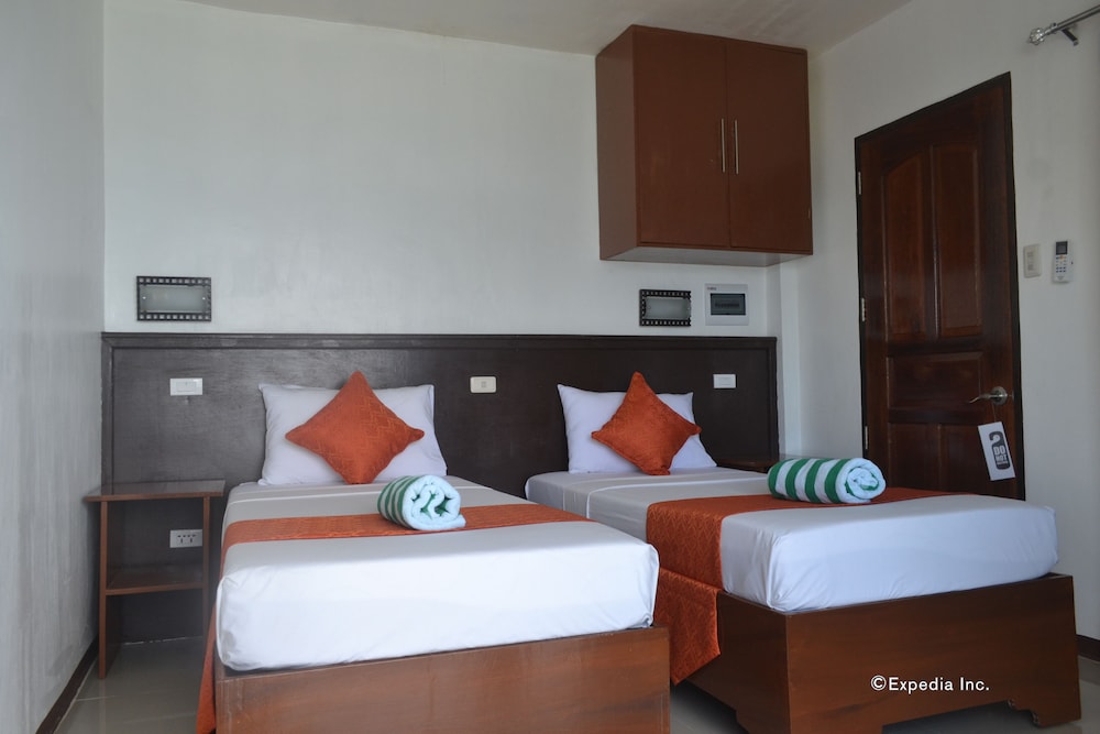 Orange Pearl Beach Resort 48/81