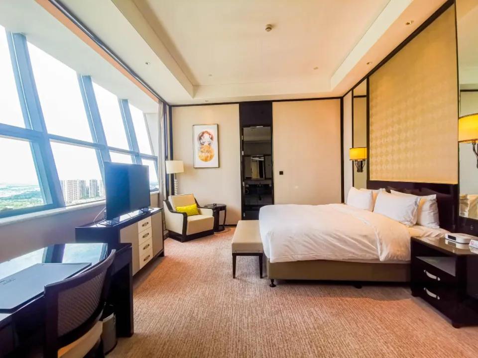 Elegant, Panorama, King Bed