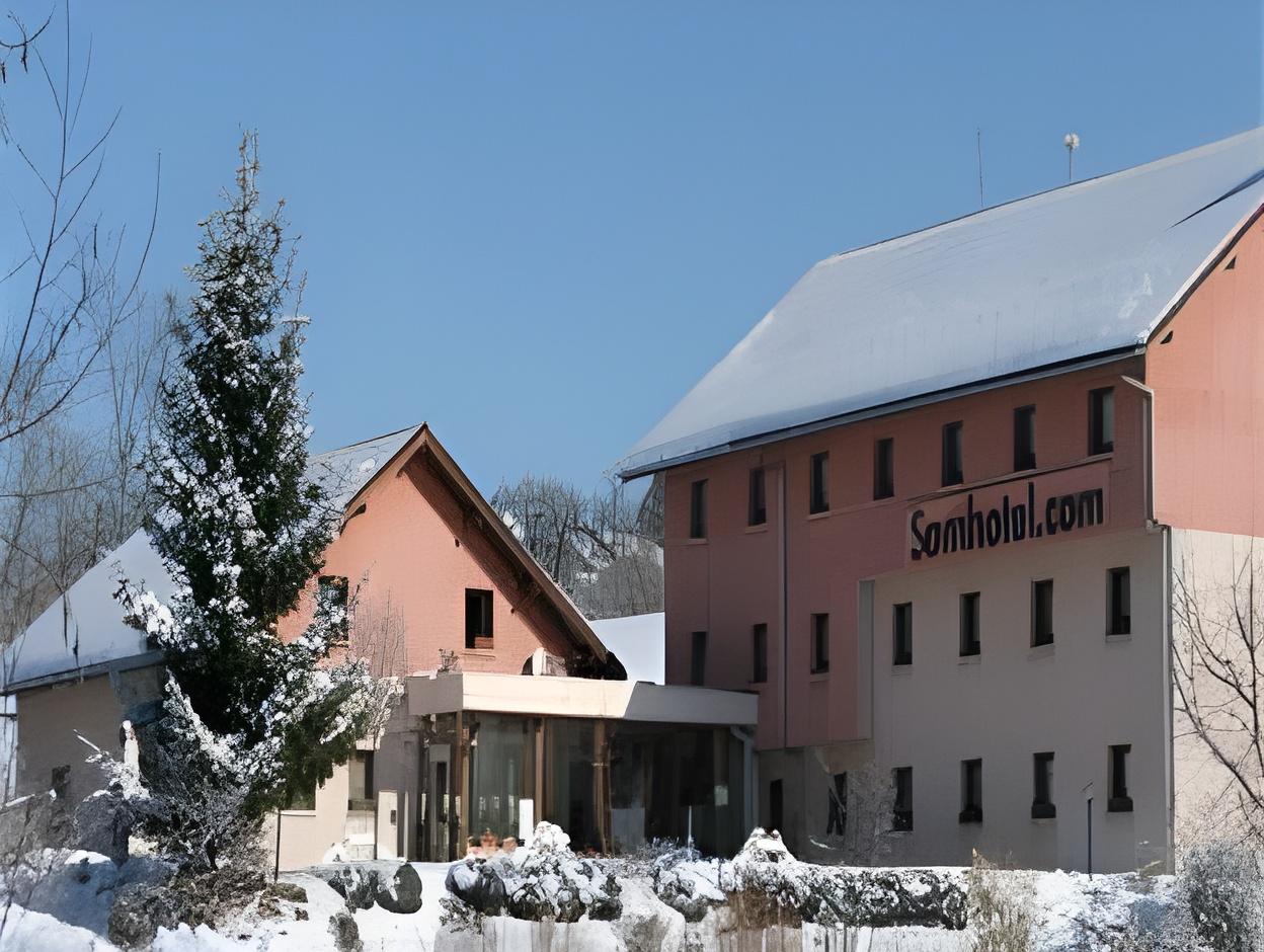 P'TIT DEJ-HOTEL ANNECY NORD in ANNECY
