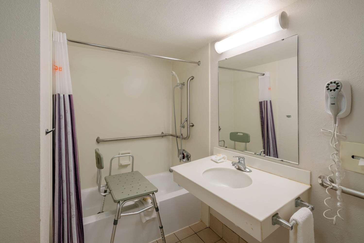 La Quinta Inn Nashville South 46/48