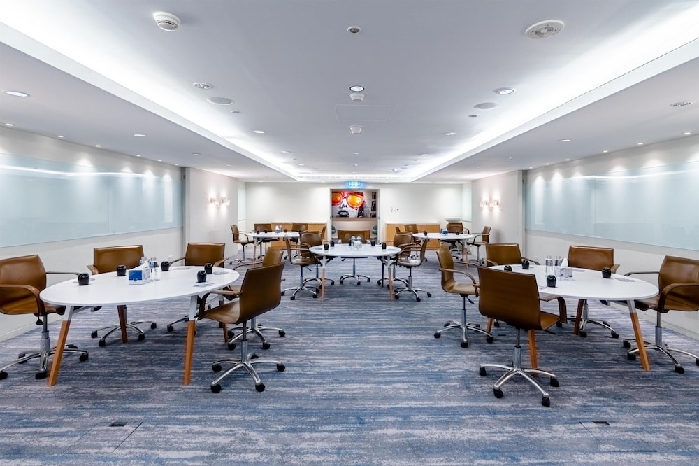 Media One Hotel Dubai, WorldHotels Crafted 85/97