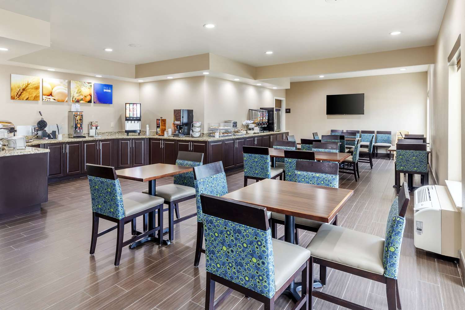 restaurant cafeteria
