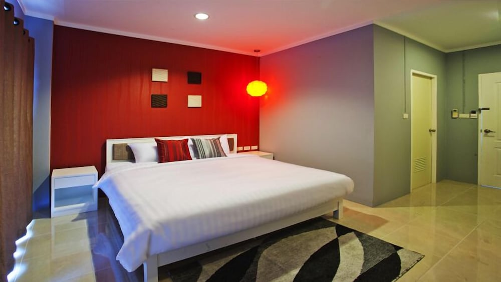 I Style Hua Hin Hotel 6/16
