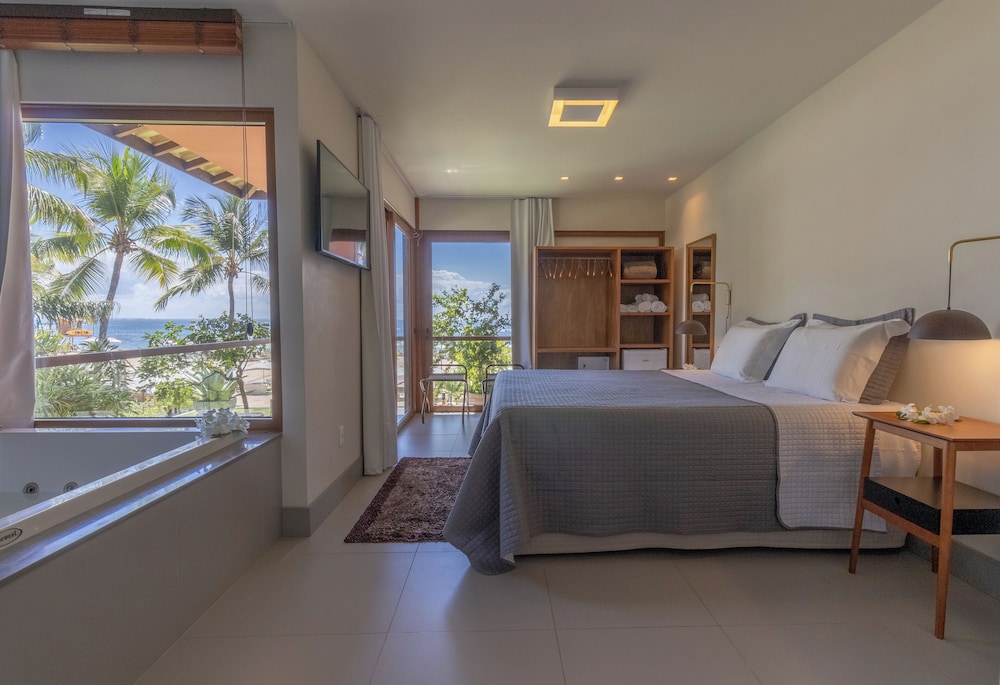 DELUXE, SUITE, SEA FRONT, HOT TUB