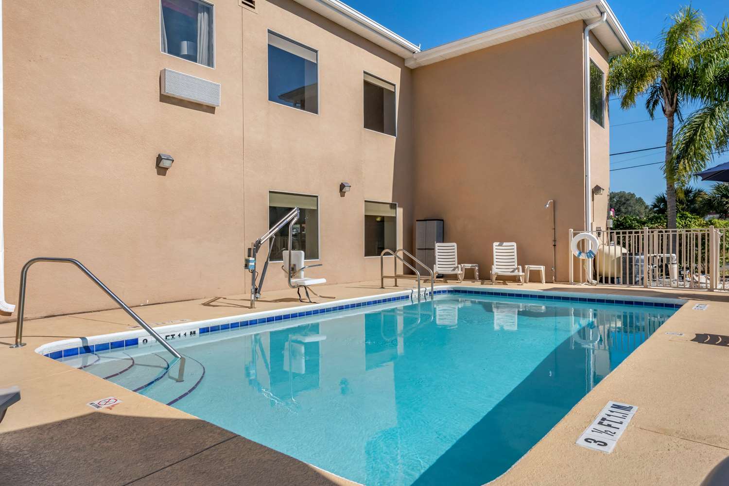 Quality Inn Zephyrhills-Dade City 8/17