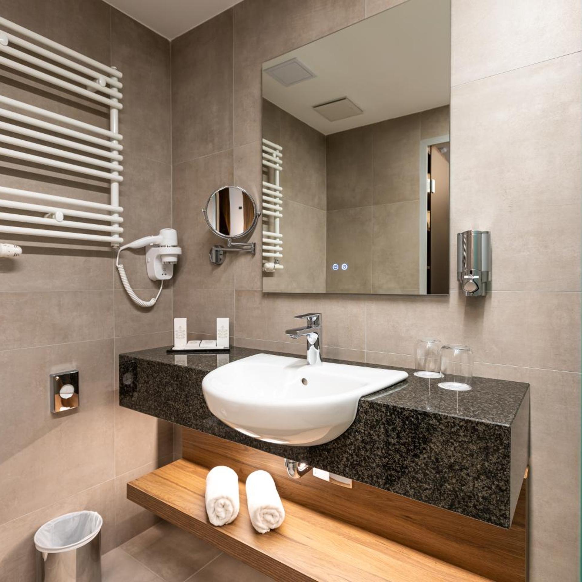 Hotel Crystal Wellness and Spa 61/62