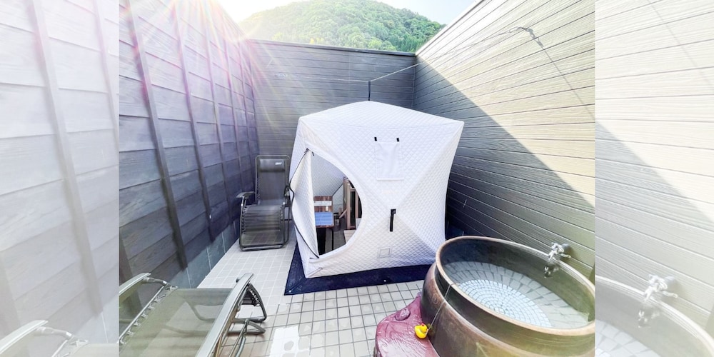 Koshika no Onsen 50/50