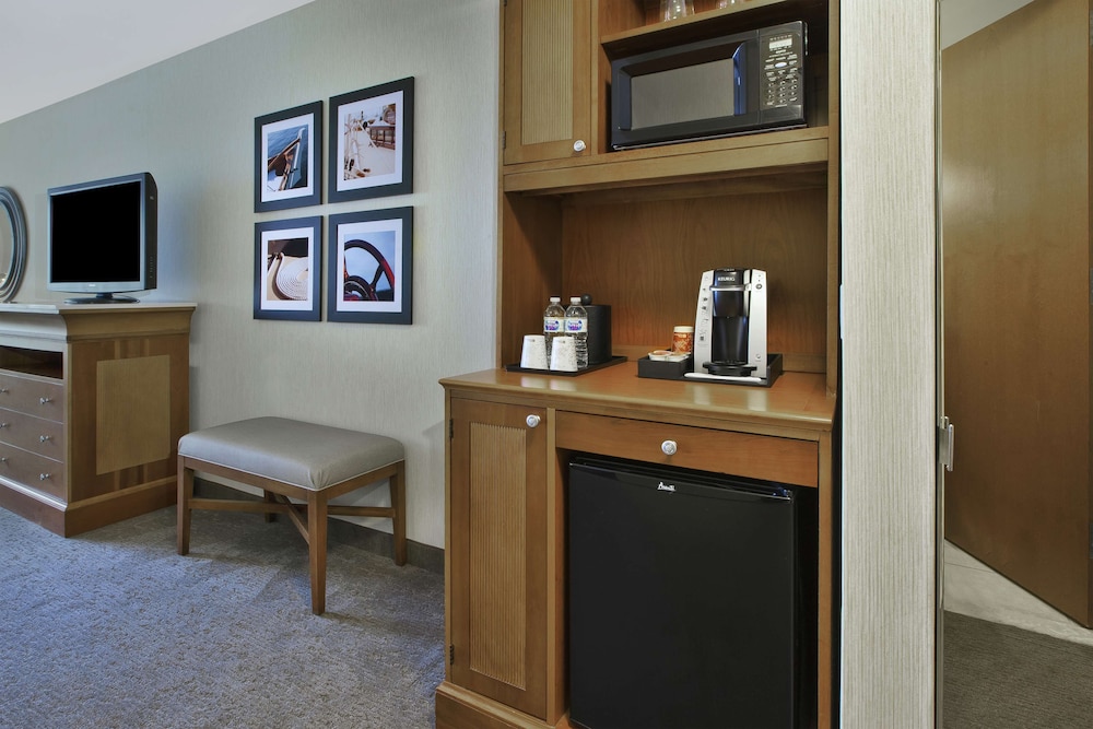 Hilton Garden Inn Portland Downtown Waterfront 33/41