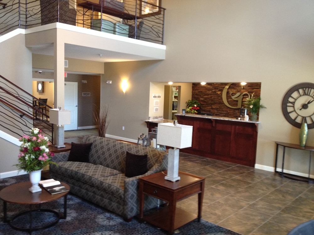 Grandstay Hotel Amp Suites 28/53