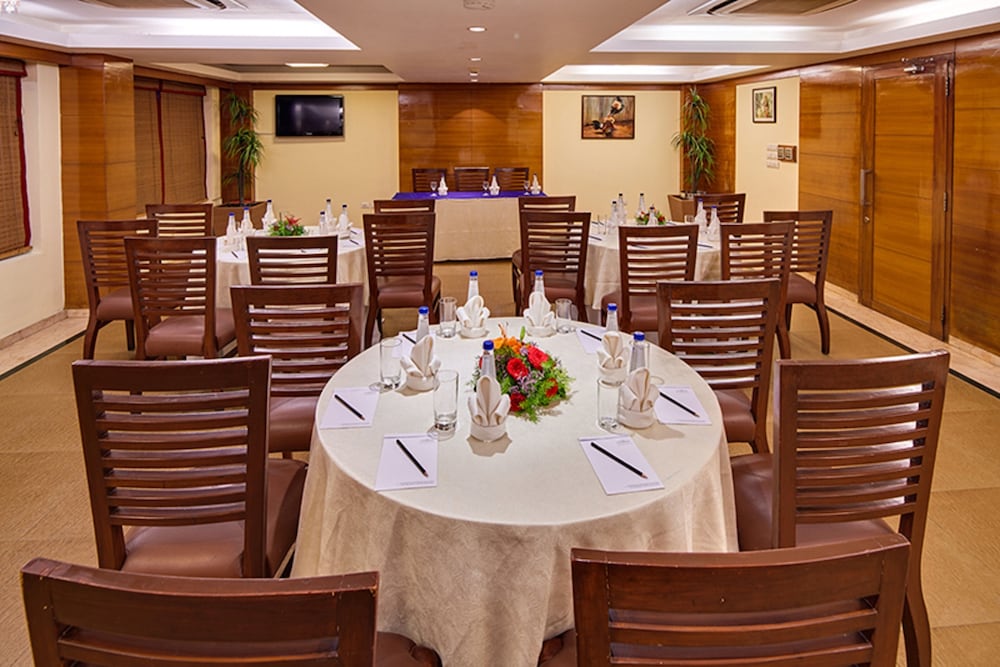 Coraltree Hotel Bangalore 33/45