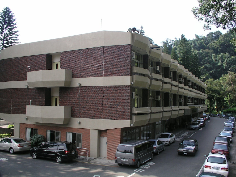 Sun Moon Lake Youth Activity Center Hostel 16/37