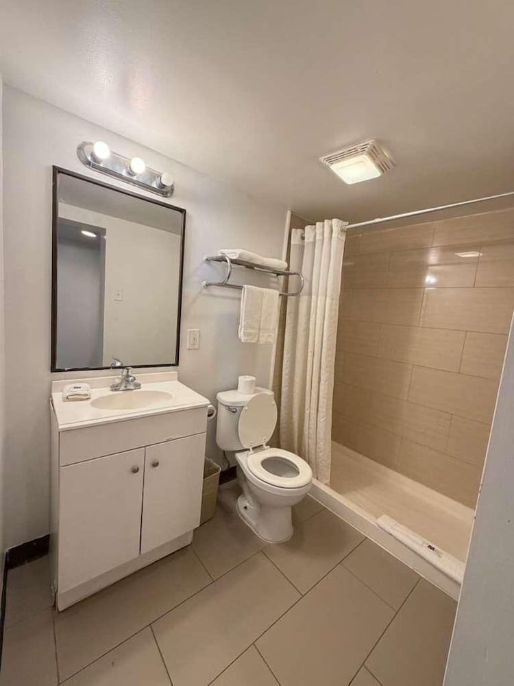 Motel6 Sherman, TX 30/30