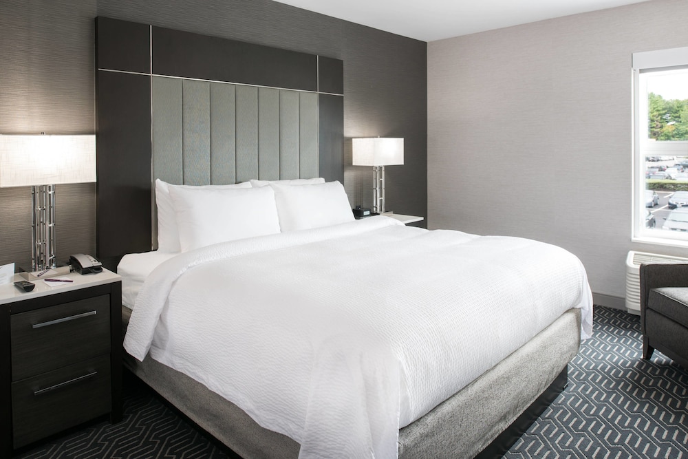 RESIDENCE INN BOSTON CONCORD 17/59