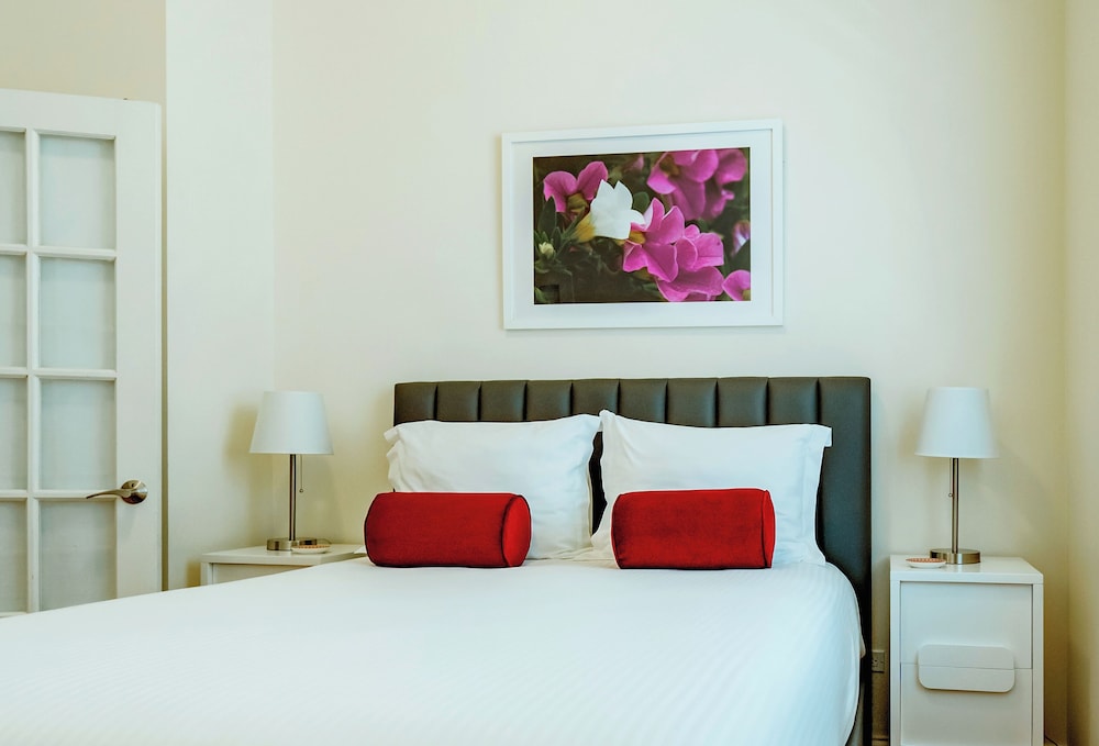 The Guesthouse Hotel 10/47