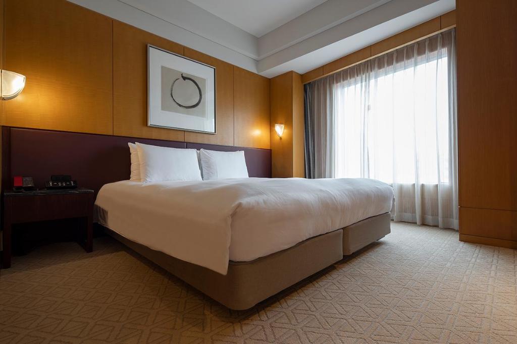 Diplomat, Suite, King Bed