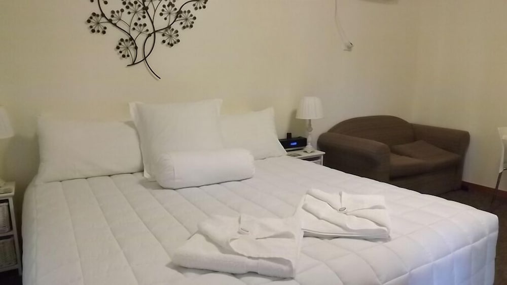 KARUAH MOTOR INN 29/59