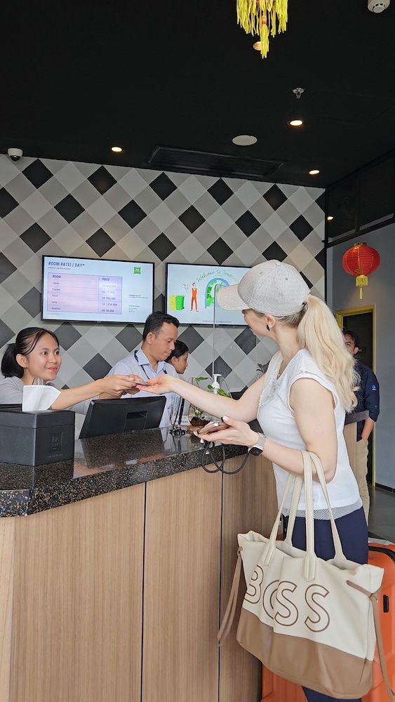 Ibis Styles Bekasi Jatibening 12/72