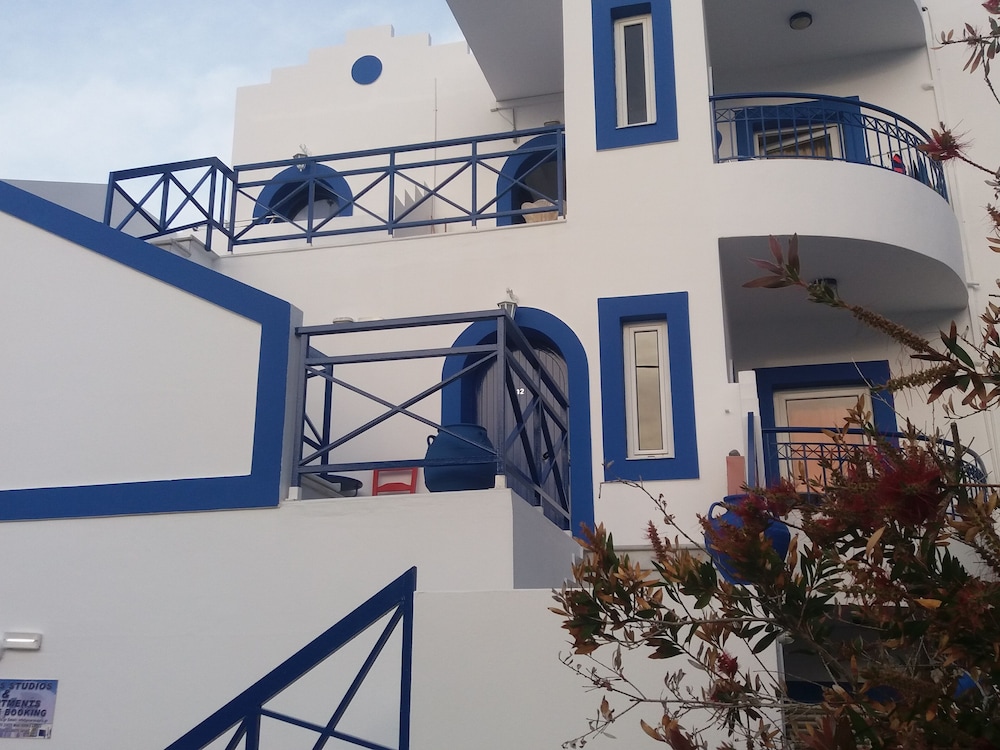 Psaras Apartments 13/70