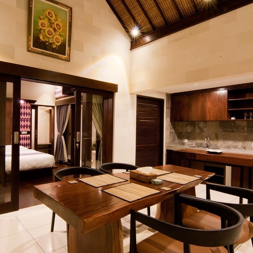 Villa Puspa 24/48